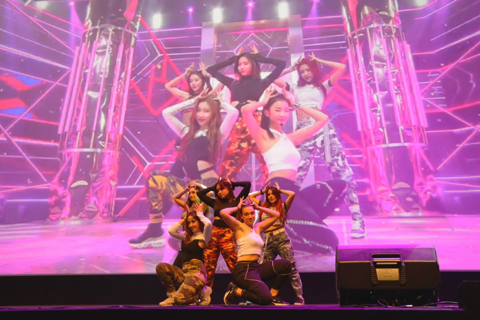 03 kpop.jpg
